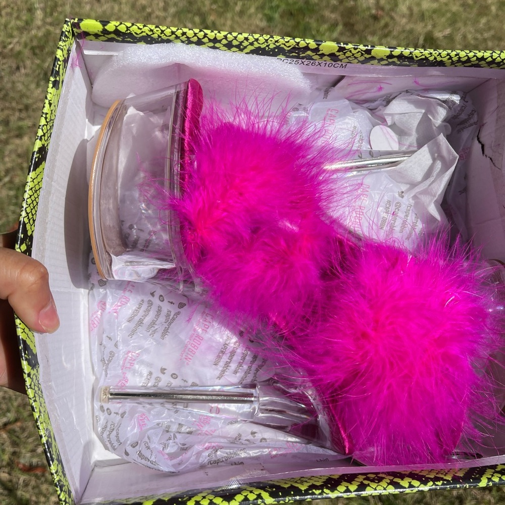 BRAND NEW Vibrant Pink Fluffy Heels